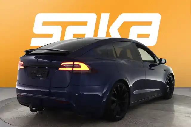 Sininen Maastoauto, Tesla Model X – VAR-26130