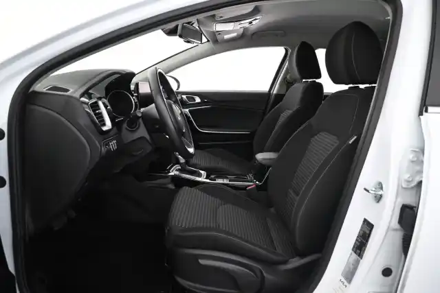 Valkoinen Viistoperä, Kia XCeed – VAR-26186