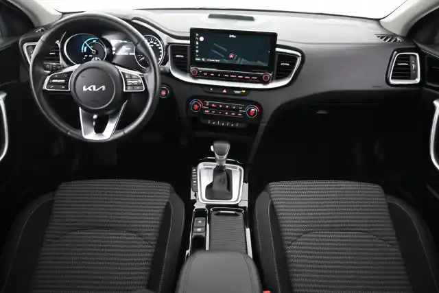 Valkoinen Viistoperä, Kia XCeed – VAR-26186