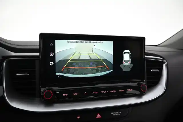 Valkoinen Viistoperä, Kia XCeed – VAR-26186