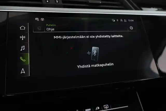 Punainen Maastoauto, Audi Q8 e-tron – VAR-26253