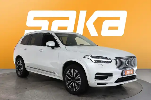 Valkoinen Maastoauto, Volvo XC90 – VAR-26386