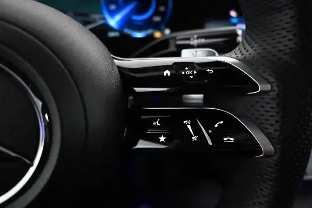 Musta Maastoauto, Mercedes-Benz EQE SUV – VAR-26424