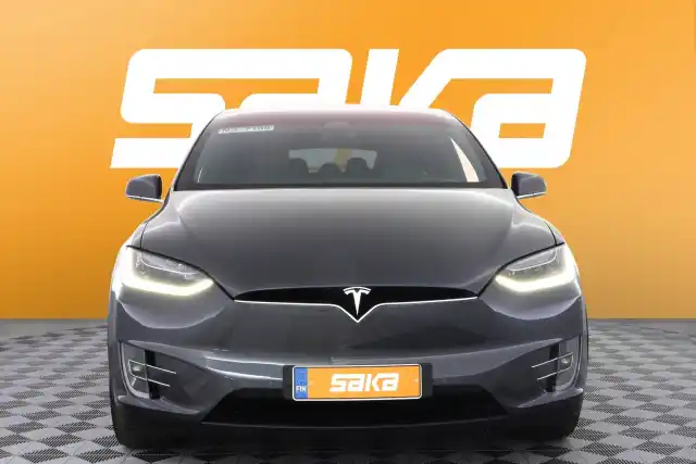 Harmaa Maastoauto, Tesla Model X – VAR-26496