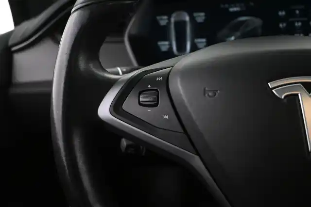 Harmaa Maastoauto, Tesla Model X – VAR-26496