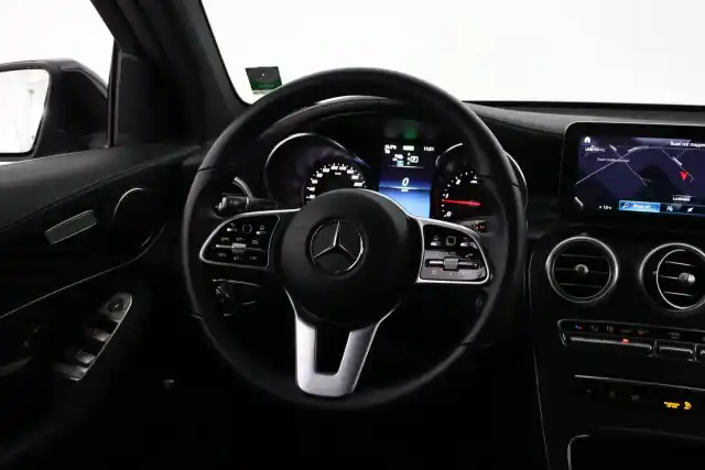 Harmaa Maastoauto, Mercedes-Benz GLC – VAR-26512