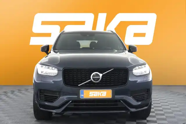 Musta Maastoauto, Volvo XC90 – VAR-26727