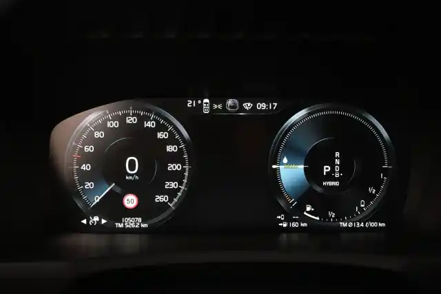 Musta Maastoauto, Volvo XC90 – VAR-26727