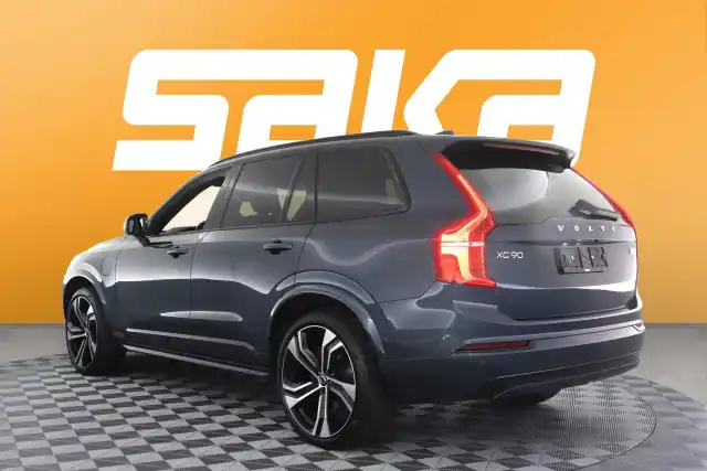 Musta Maastoauto, Volvo XC90 – VAR-26727