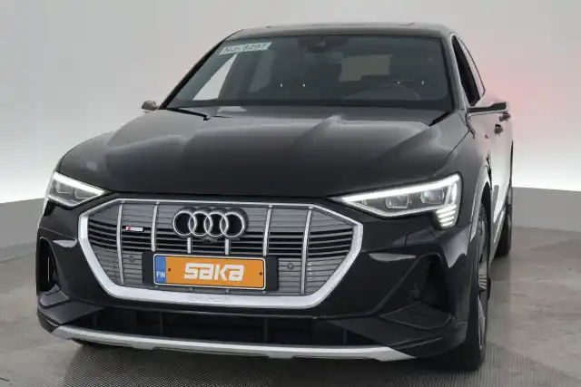 Musta Coupe, Audi e-tron – VAR-26879