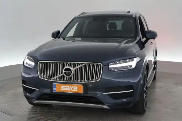 Harmaa Maastoauto, Volvo XC90 – VAR-27020