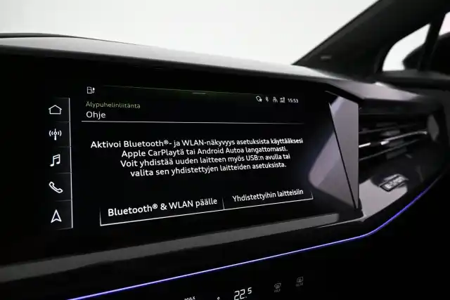 Valkoinen Maastoauto, Audi Q4 e-tron – VAR-27242