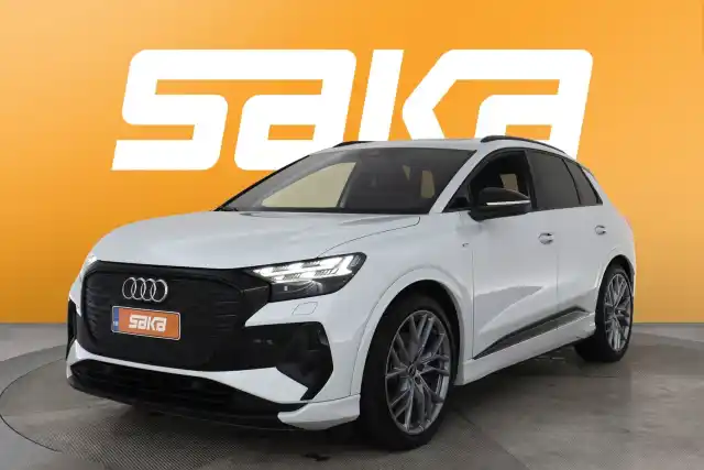 Valkoinen Maastoauto, Audi Q4 e-tron – VAR-27242