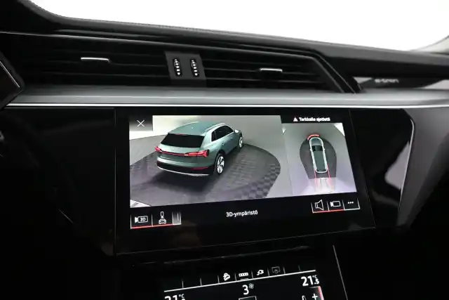 Valkoinen Maastoauto, Audi e-tron – VAR-27407