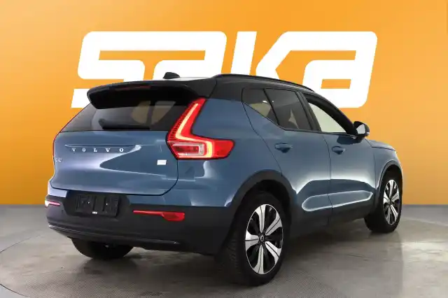 Sininen Maastoauto, Volvo XC40 – VAR-27567