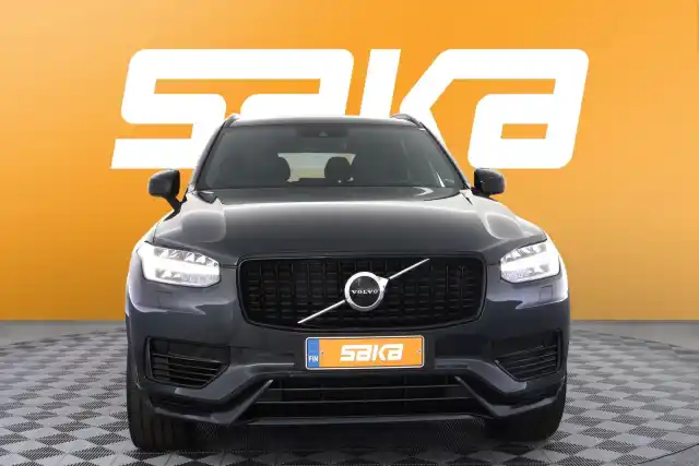 Musta Maastoauto, Volvo XC90 – VAR-27649