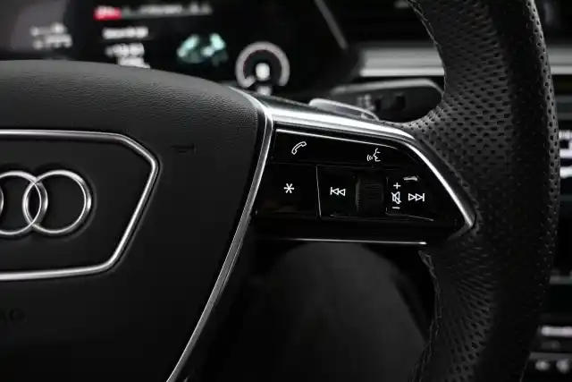 Musta Maastoauto, Audi Q8 e-tron – VAR-27685