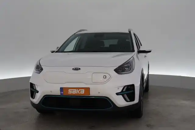 Valkoinen Maastoauto, Kia NIRO – VAR-27720