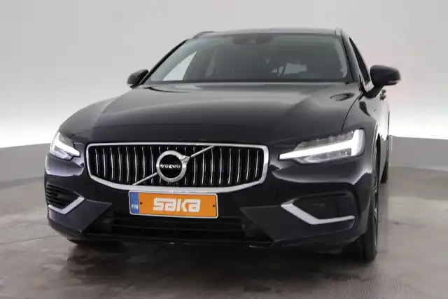 Musta Farmari, Volvo V60 – VAR-27754