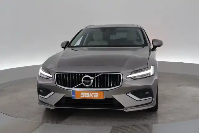 Harmaa Farmari, Volvo V60 – VAR-27812