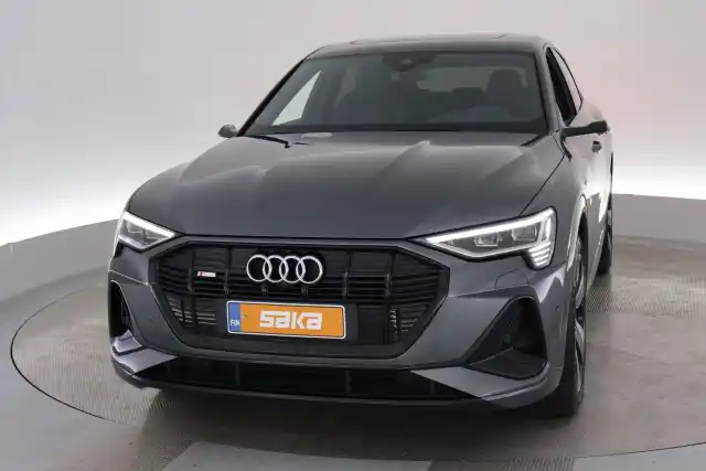 Harmaa Coupe, Audi e-tron – VAR-27922