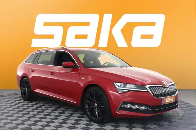 Punainen Farmari, Skoda Superb – VAR-28138