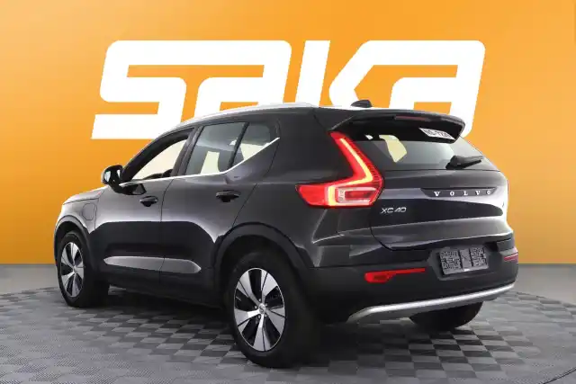 Vihreä Maastoauto, Volvo XC40 – VAR-28304