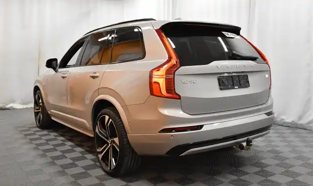 Hopea Maastoauto, Volvo XC90 – VAR-28309