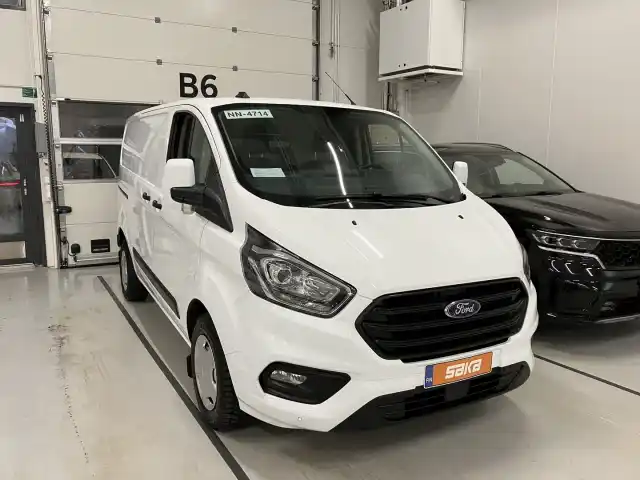 Valkoinen Pakettiauto, Ford Transit Custom – VAR-28319