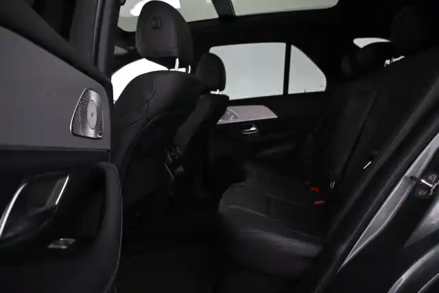 Harmaa Maastoauto, Mercedes-Benz GLE – VAR-28328