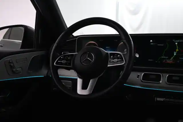 Harmaa Maastoauto, Mercedes-Benz GLE – VAR-28328