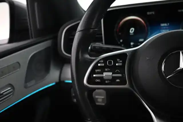 Harmaa Maastoauto, Mercedes-Benz GLE – VAR-28328