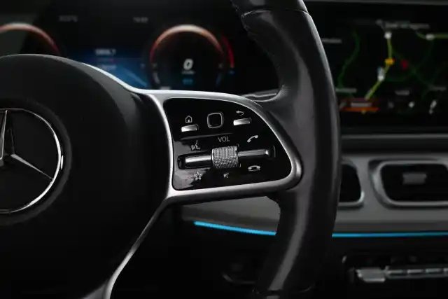 Harmaa Maastoauto, Mercedes-Benz GLE – VAR-28328