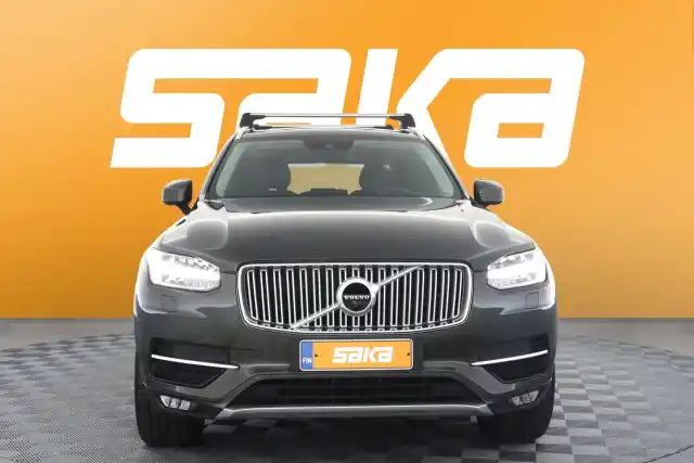 Harmaa Maastoauto, Volvo XC90 – VAR-28419