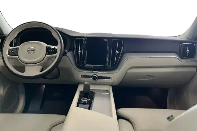 Harmaa Maastoauto, Volvo XC60 – VAR-28603
