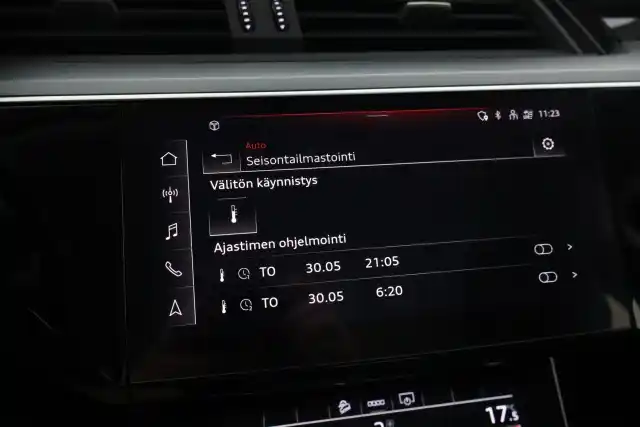 Musta Maastoauto, Audi e-tron – VAR-28627