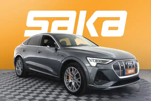 Harmaa Maastoauto, Audi e-tron – VAR-28755