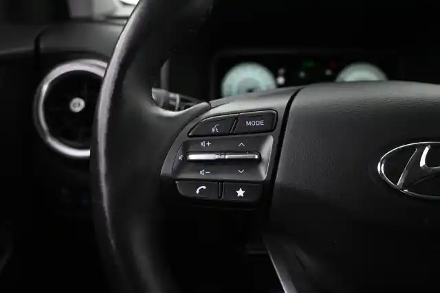 Sininen Maastoauto, Hyundai KONA – VAR-28844