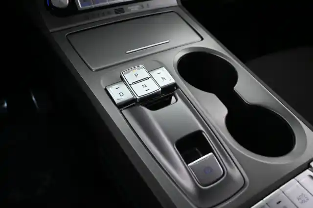 Sininen Maastoauto, Hyundai KONA – VAR-28844