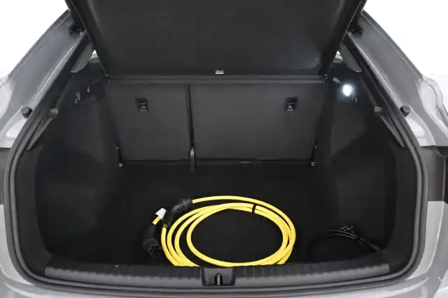 Harmaa Maastoauto, Audi Q4 e-tron – VAR-28882