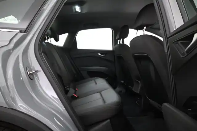 Harmaa Maastoauto, Audi Q4 e-tron – VAR-28882