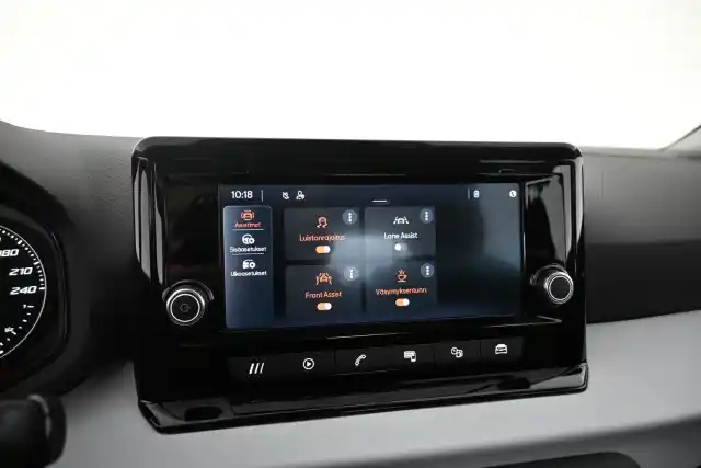 Punainen Maastoauto, Seat Arona – VAR-28977