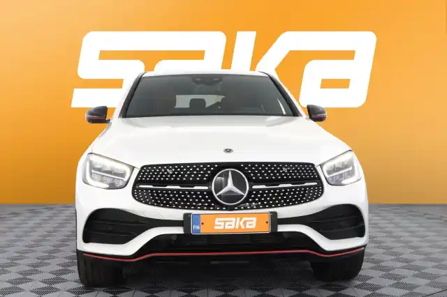 Valkoinen Coupe, Mercedes-Benz GLC – VAR-29053