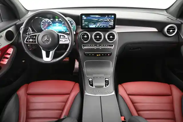Valkoinen Coupe, Mercedes-Benz GLC – VAR-29053