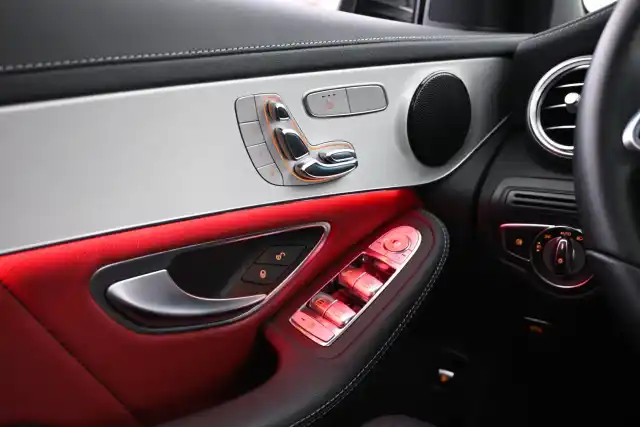Valkoinen Coupe, Mercedes-Benz GLC – VAR-29053