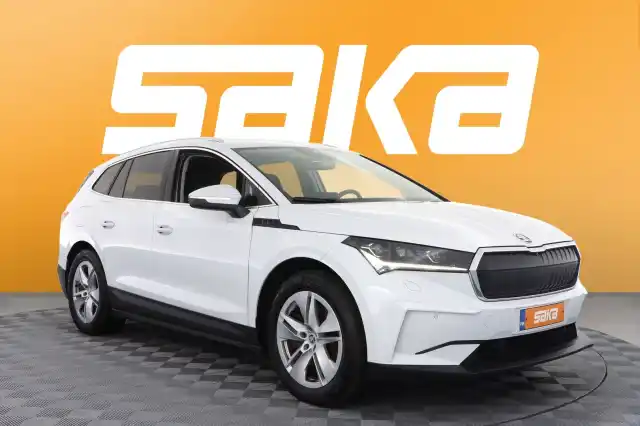 Valkoinen Maastoauto, Skoda Enyaq – VAR-29100