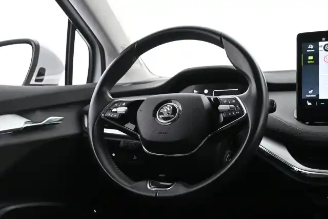 Valkoinen Maastoauto, Skoda Enyaq – VAR-29100