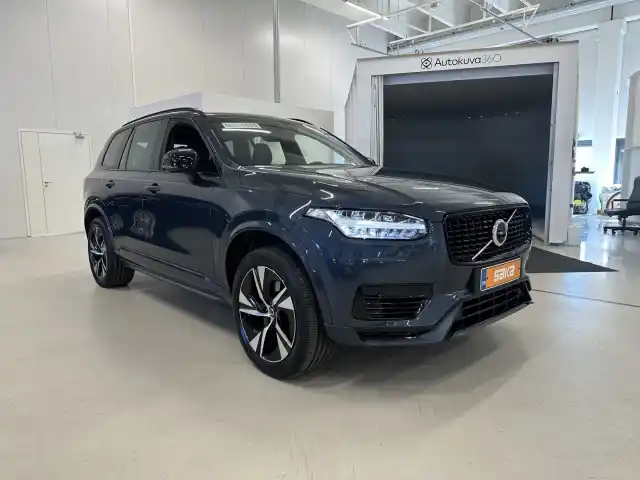 Musta Maastoauto, Volvo XC90 – VAR-29122