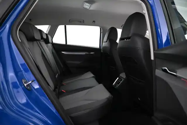 Musta Maastoauto, Skoda Enyaq – VAR-29287