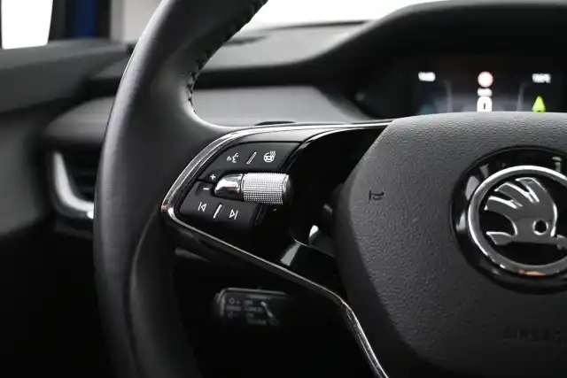 Musta Maastoauto, Skoda Enyaq – VAR-29287